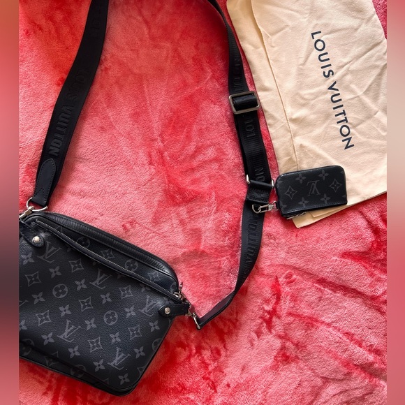 Louis Vuitton Trio Messenger bag - Picture 3 of 13